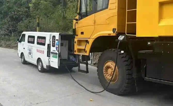 南华新能源车充电搭电