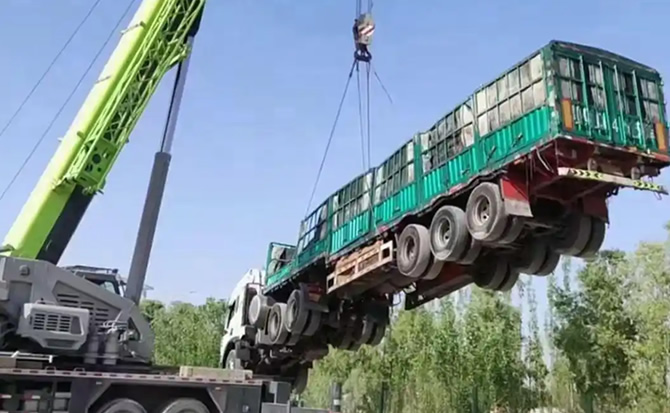 南华道路脱困救援案例